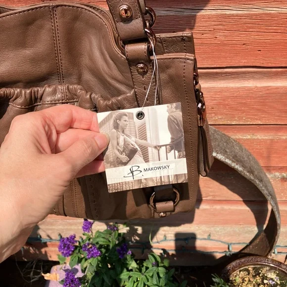 NWT B. Makowsky Bohemian Brown Leather & Rose Gold Hardware Shoulder Bag Boho - Picture 3 of 13